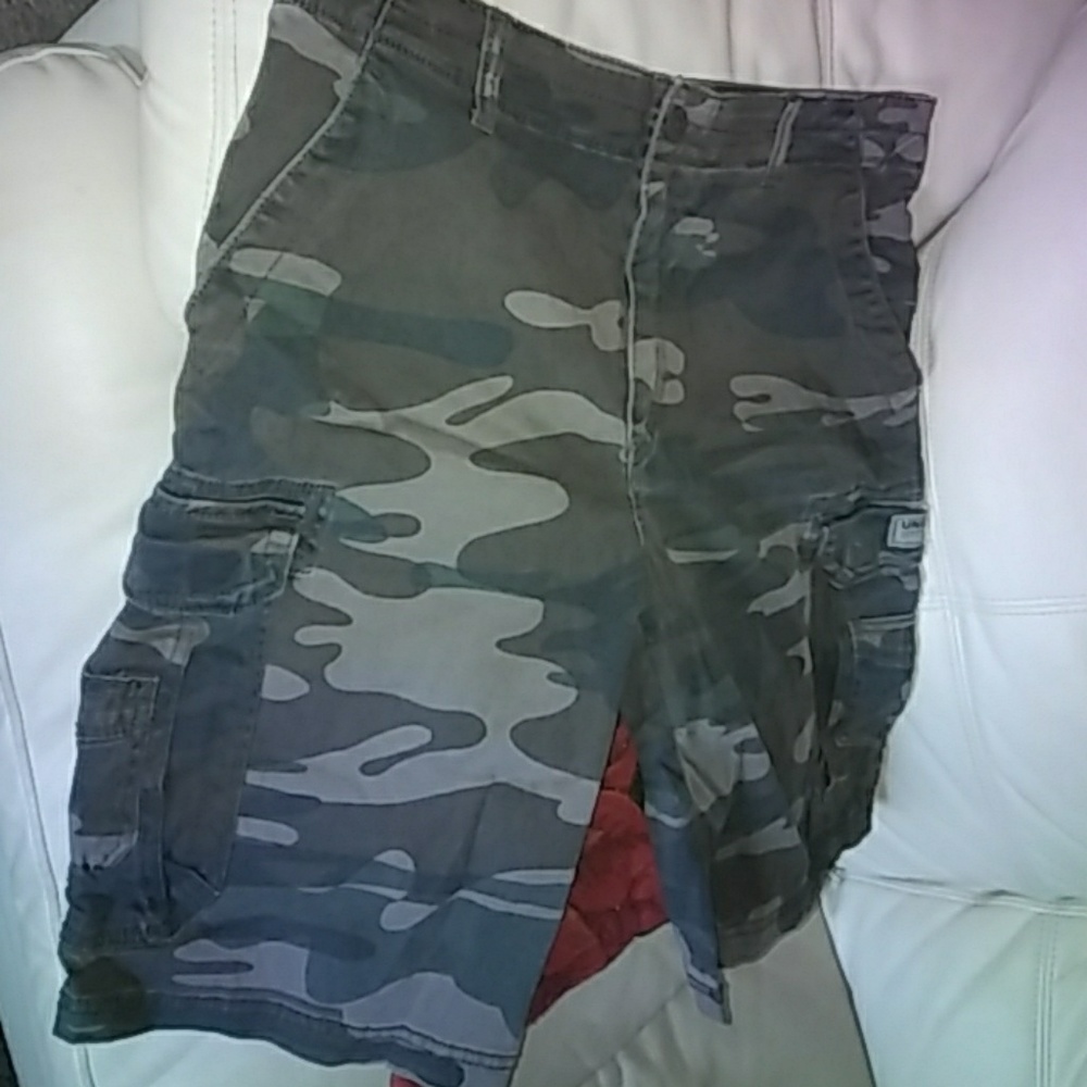 Men cargo men